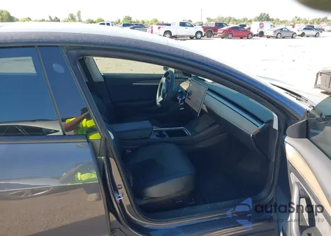 2022 Tesla Model 3 Performance Dual Motor All-Wheel Drive from USA, damaged, VIN 5YJ3E1EC1NF152305